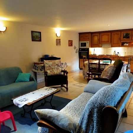 La Petite Maison Bleue Lopérec Esterno foto